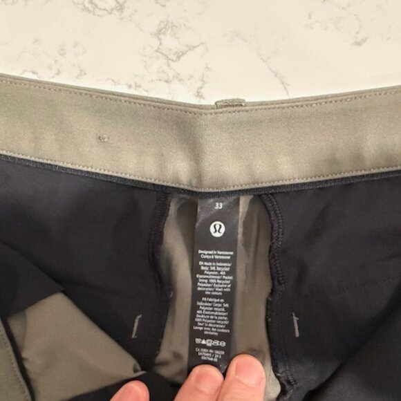 lululemon Men’s Commission Shorts Olive Green Size 33 Stretch - Picture 3 of 4